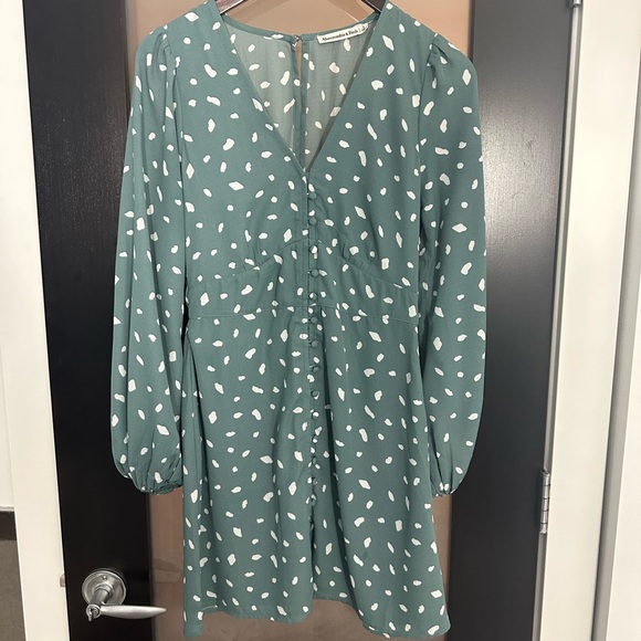 Abercrombie and Fitch | Long-Sleeve Button-Through Mini Dress - Picture 2 of 4